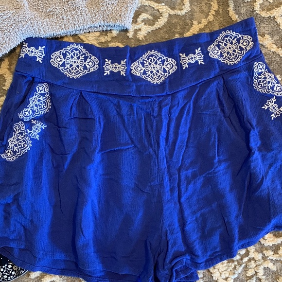 Soft shorts - Picture 3 of 4